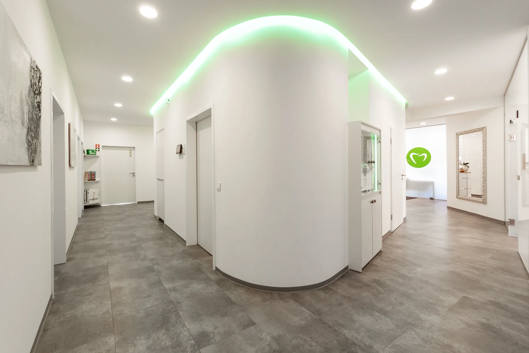 Moderne Praxisfläche aus dem Bestand von Schwabengold Immobilien