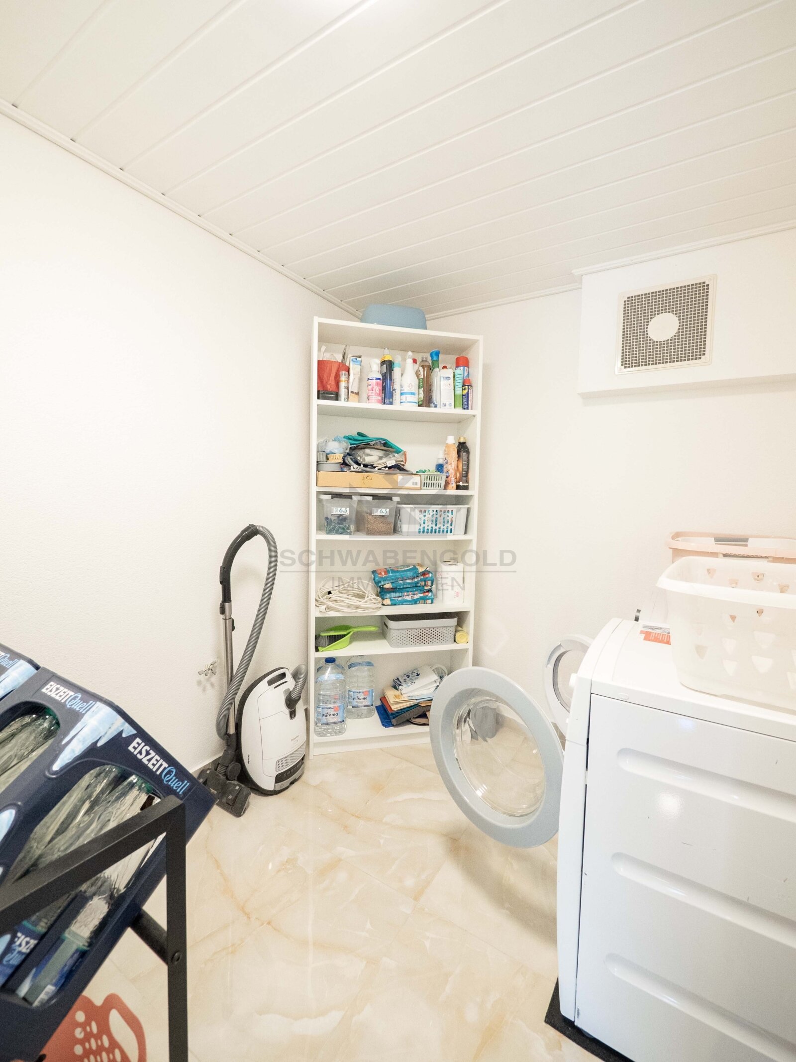 * Wohngefühl mit besonderem Flair – großzügige Wohnung mit Loft-Charakter, Kücheninsel &amp; Terrasse* (003-036) — Hauswirtschaftsraum