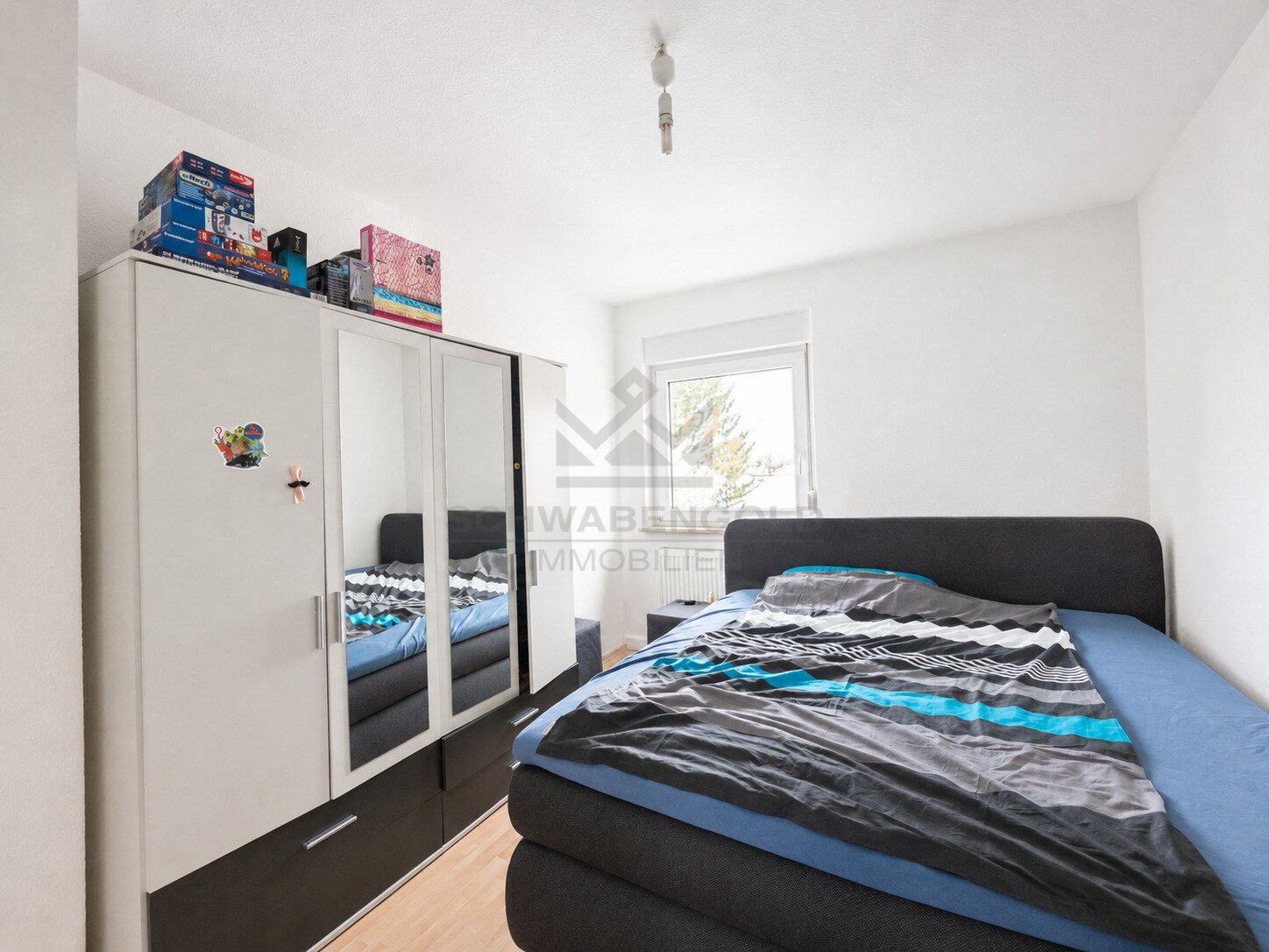 * Lichtdurchflutete 4-Zimmer-Wohnung in zentraler Lage von Neu-Ulm – umfangreich modernisiert und gepflegt* (003-043) — Büro