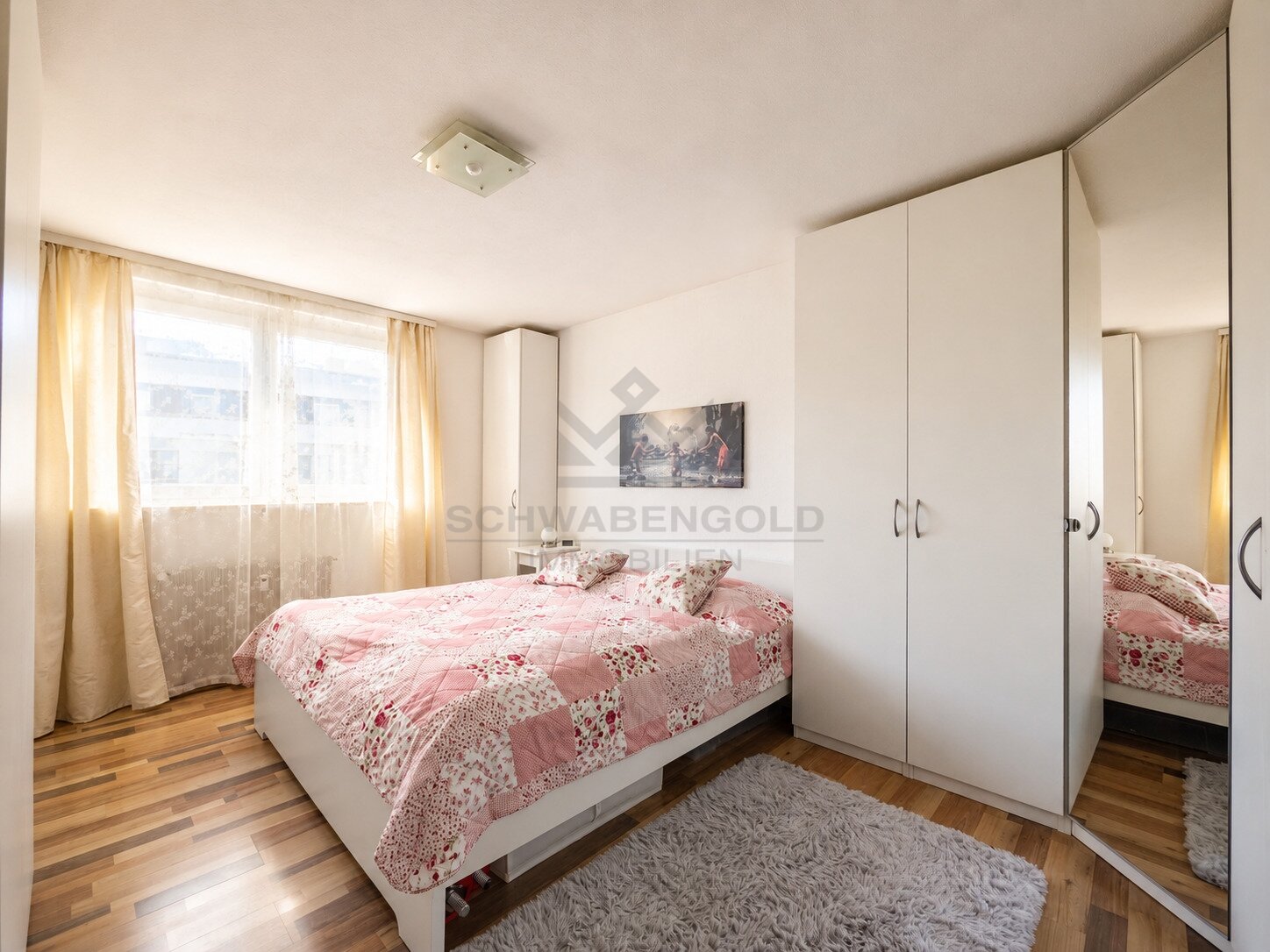 * Lichtdurchflutete 4 Z.-Wohnung in zentraler Lage von Neu-Ulm – umfangreich modernisiert und gepflegt* (003-048) — Schlafzimmer